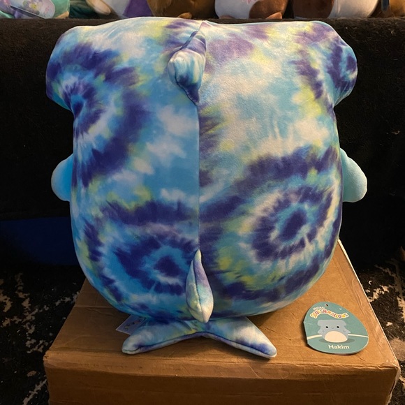 NWT 14” Hakim the hammerhead shark Squishmallow - Picture 3 of 5